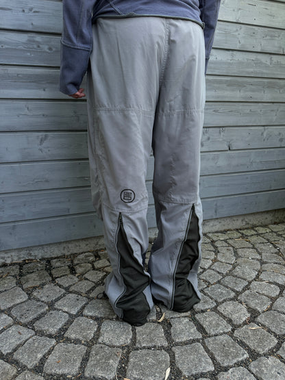 ‘01 Nike B2 Tactical Cargo Pants Grey