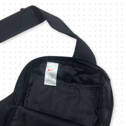 00s Nike Slingbag Black